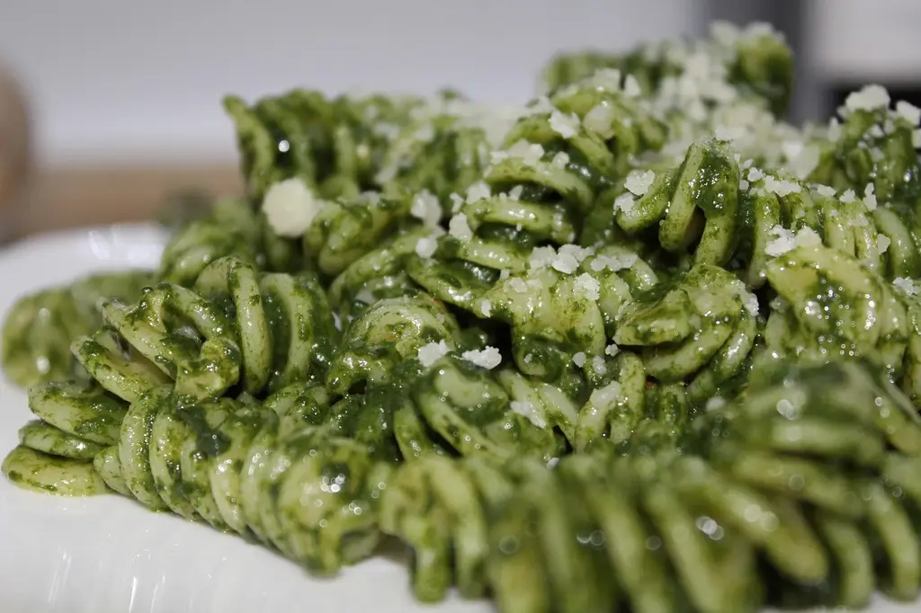pasta, food, green, vegetarian, vegan, raw, spinach, sauce, dish, pasta, pasta, pasta, pasta, pasta, spinach, spinach, spinach