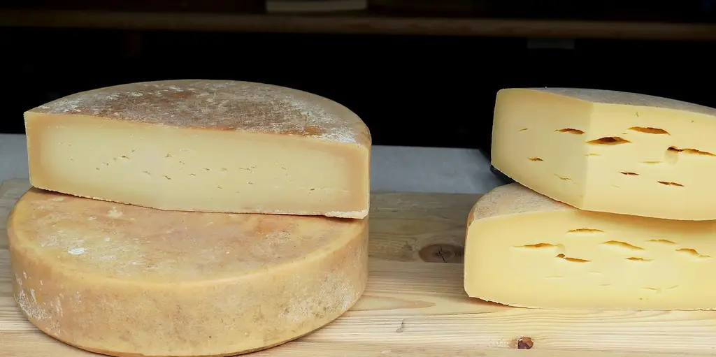 cheese, dairy product, cheese loaf, hard cheese, yummy, meal, market stall, milk, gouda cheese, loaf, food, nourishment, cheese, cheese, cheese, cheese, cheese, gouda cheese