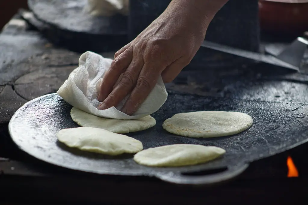 costa rica, tortilla, kitchen, food, comal, cooking, street food, tortilla, tortilla, tortilla, tortilla, tortilla, street food