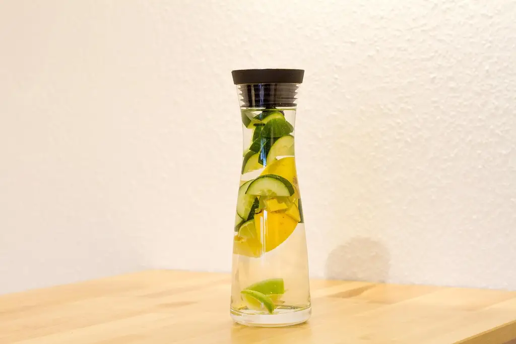 detox, water, carafe, drink, lemon, nature, lime, cucumber, ginger, glass carafe, refreshing