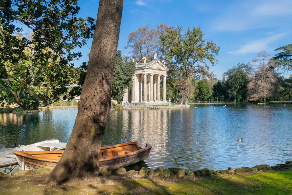 Laghetto and Tempio di Esculapio in Villa Borghese 08