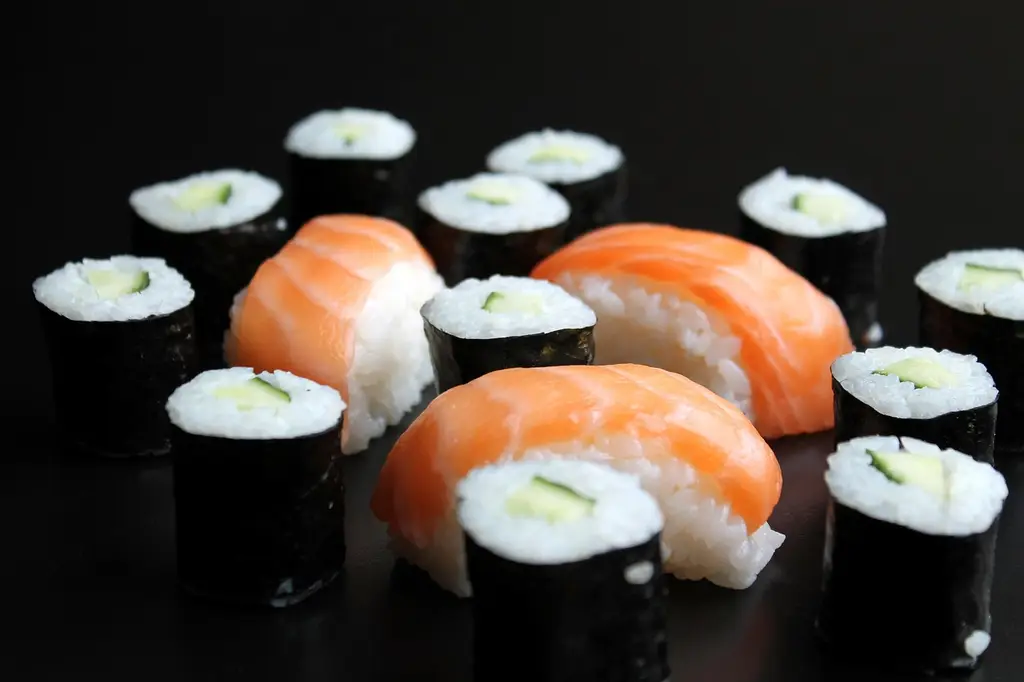 sushi, maki, nigiri, cucumber, salmon, rice, fish, japanese, food, nature, roll, fresh, raw, japan, delicious, healthy