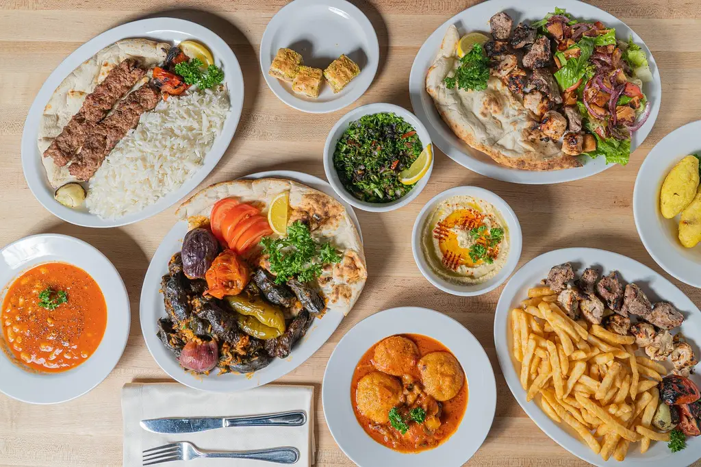 middle eastern food, kebab, turkish cuisine, flat lay, georgian cuisine, azerbaijani cuisine, kurdish cuisine, palestinian cuisine, kebab, kebab, kebab, kebab, kebab, turkish cuisine, turkish cuisine