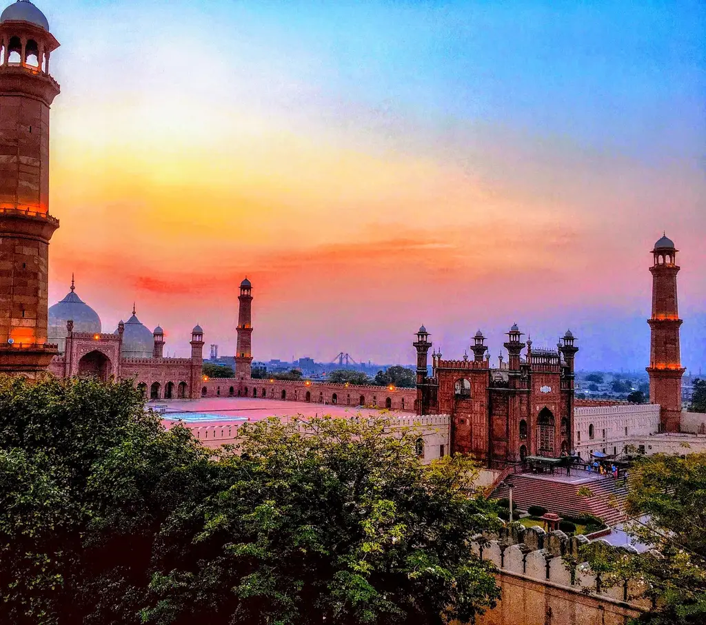 mosque, scenery, nature, sunset, landscape, scenic, sky, outdoors, dusk, lahore, trees, ancient, old lahore, pakistan