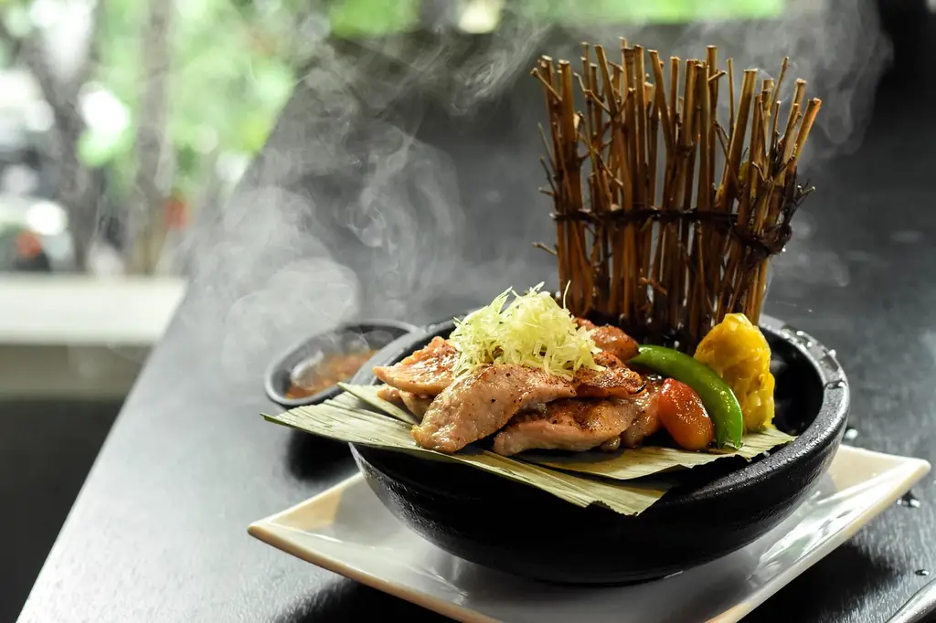 meal, dish, plate, smoke, cuisine, roast chicken, charcoal grilled chicken, fusion, food, delicious