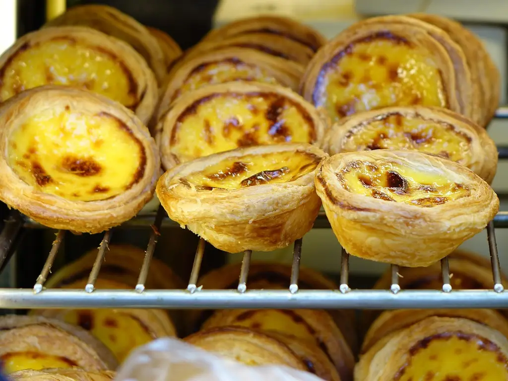 portuguese egg tart, 蛋挞, macau, custard, bakery, pastry, snack, sweet, traditional, bake, yellow, asian, delicious, tasty, brown egg, brown eggs