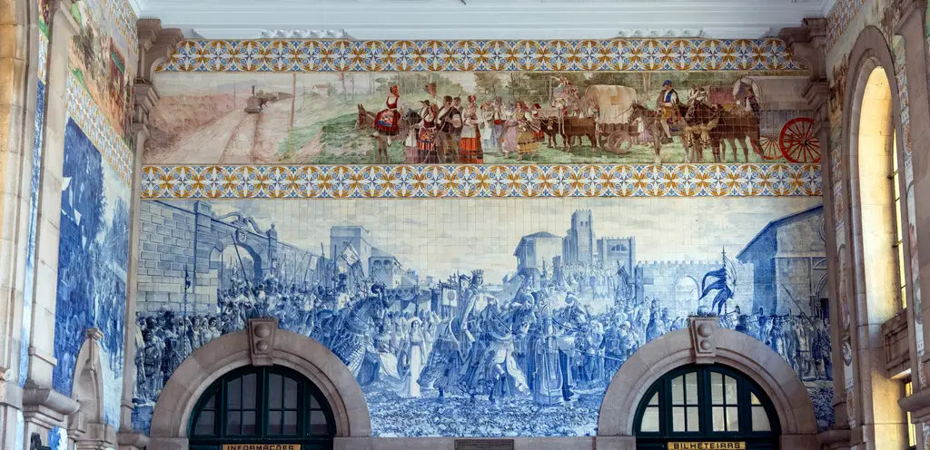 Azuelo and mural, São Bento railway station, Porto, Portugal