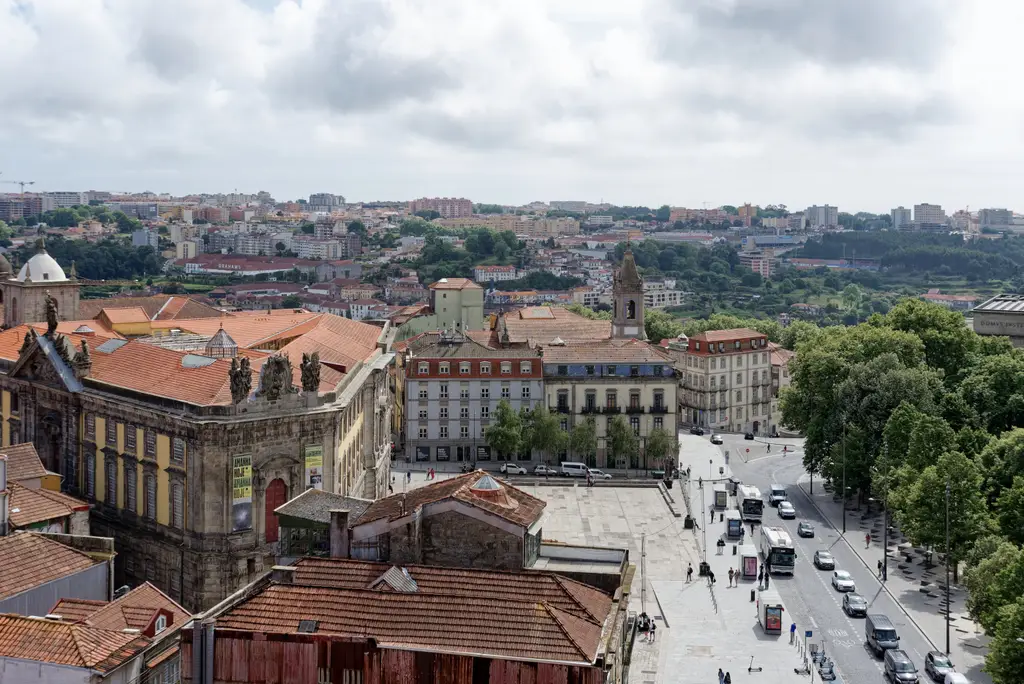 Western view from Torre dos Clérigos in Porto, 20250605 1725 9969