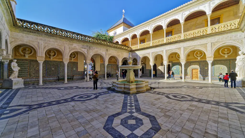 1483 wurde mit dem Bau de Casa de Pilatos begonnen. 15