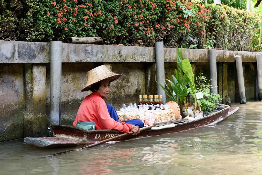 vendor, damnoensaduak, nature, floating, market, thailand, water, boat, traditional, hat, canal, trip, bangkok