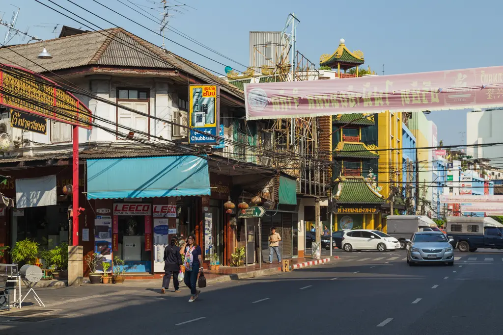 2016 Bangkok, Dystrykt Samphanthawong, Ulica Yaowarat (02)