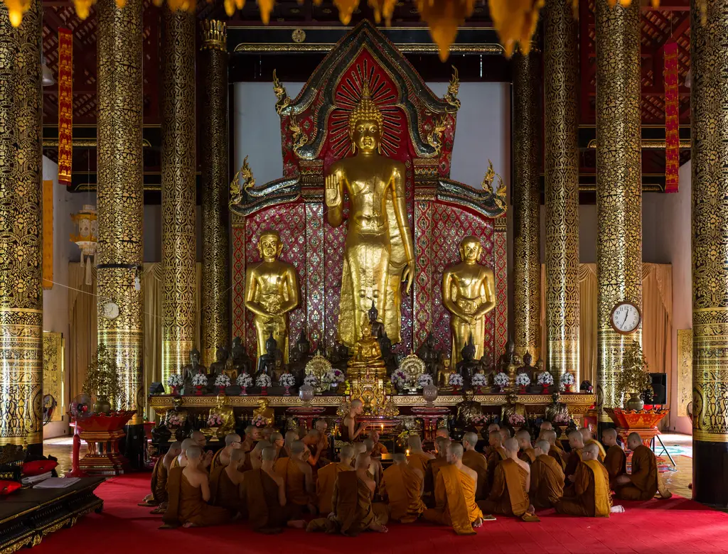 Wat Chedi Luang Assembly Hall, Chiang Mai, Thailand - Diliff