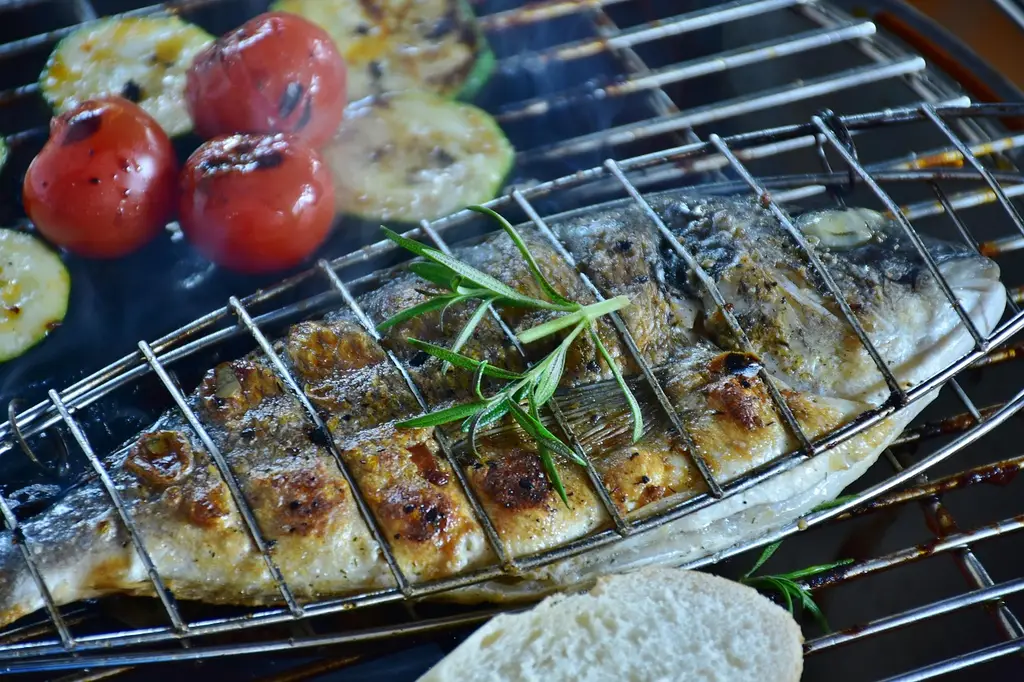 fish, sea bream, nature, grilling, grilled, grill proof, food, meal, healthy, fresh, yummy, tasty, nourishment, dish, enjoy the meal, main dish, enjoyment, spices, cook, hearty, preparation, herbs