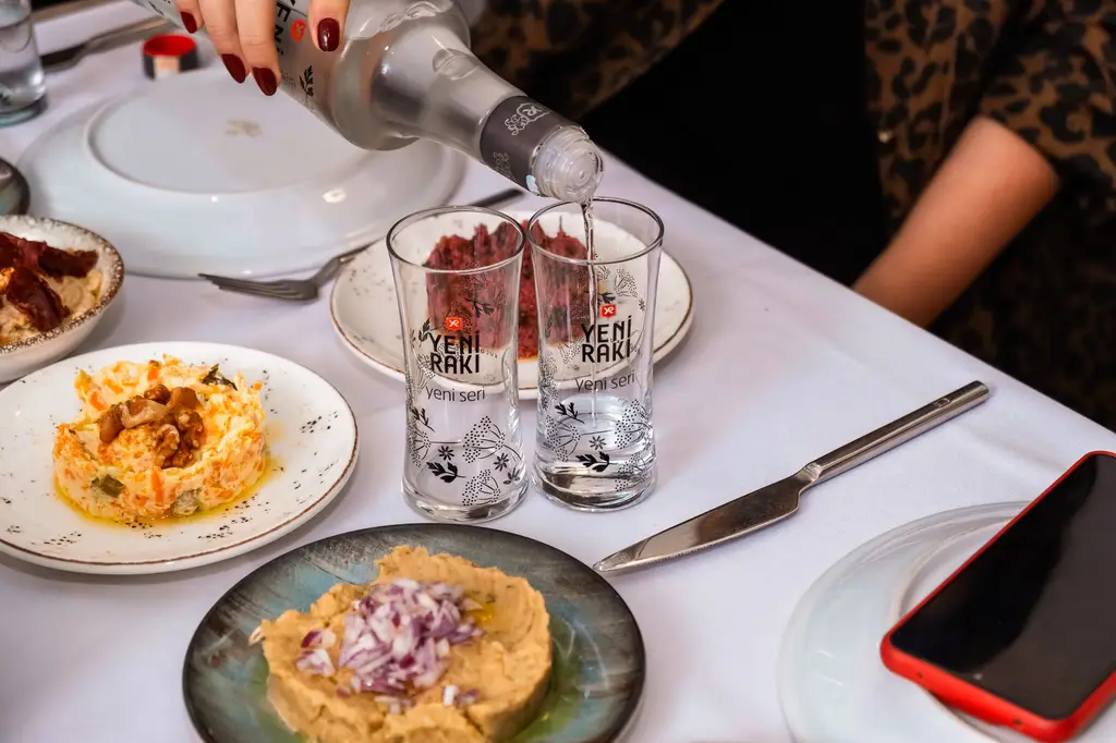 Authentic Turkish dining experience with raki and meze in Istanbul.