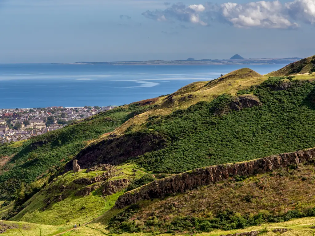 Edinburgh Arthur's Seat-20110904-RM-124927