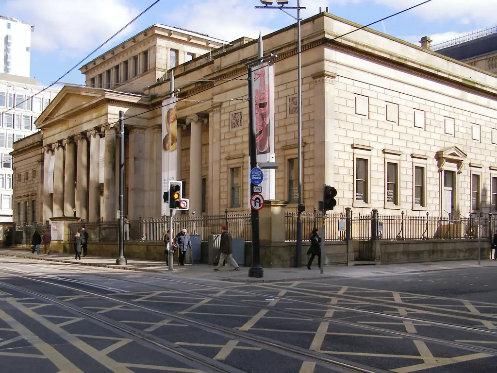 Manchester Art Gallery - geograph.org.uk - 1748756
