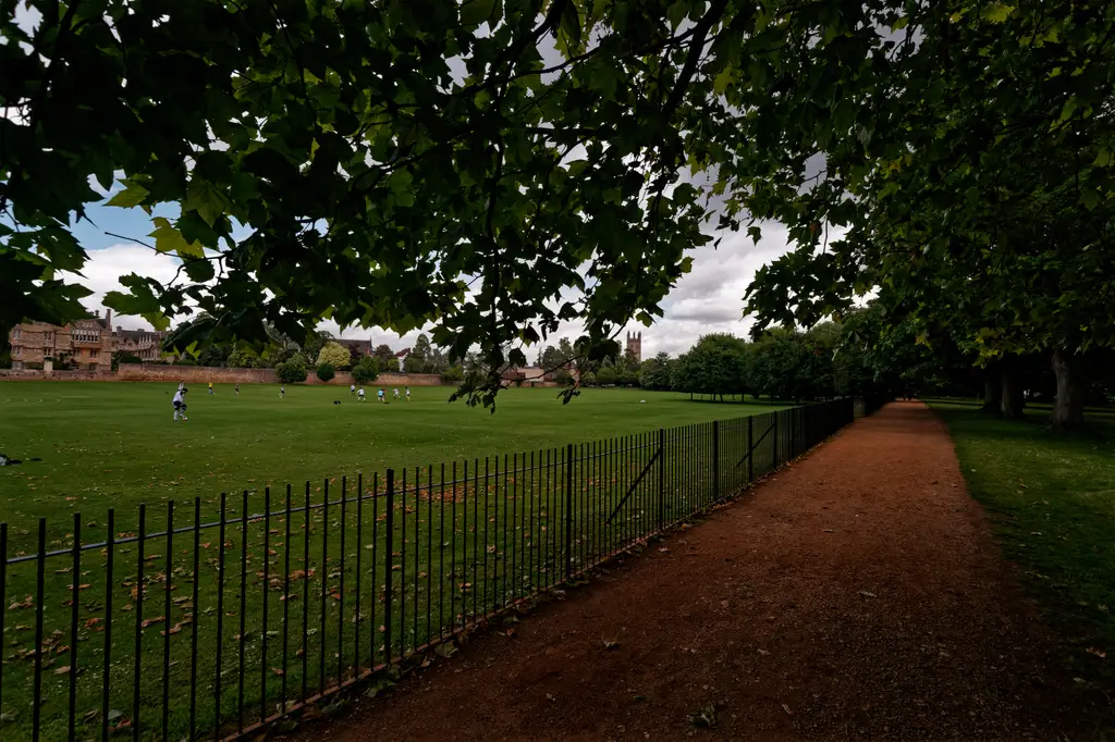 Oxford - Christ Church Meadow - Merton Field - In the back Merton College Chapel 1290-1450, Merton College & Christ Church Cathedral 1160-1200 03