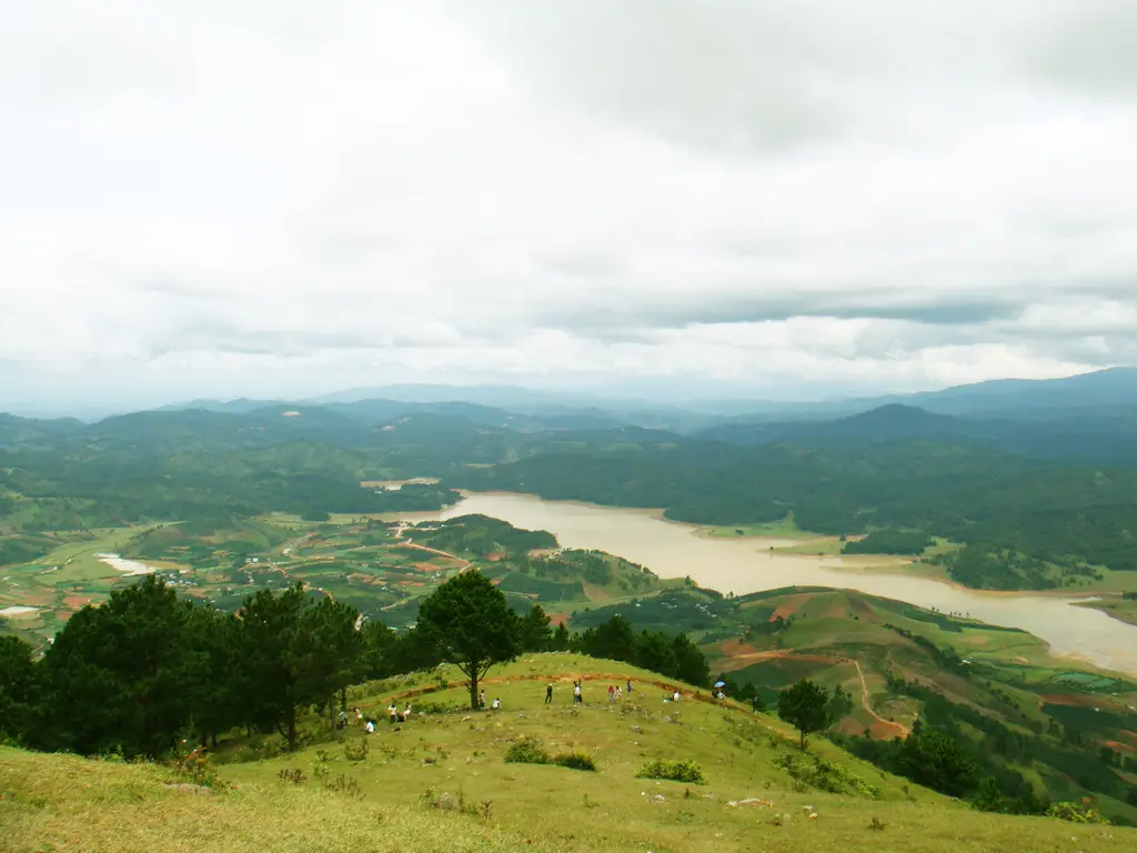 Lang Biang mountain in Da Lat Vietnam - panoramio