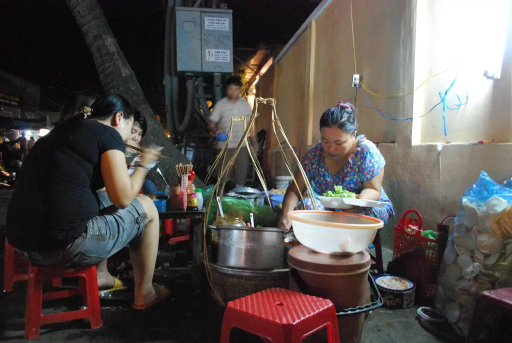 Stall - Quan Hat Mi Quang, Cao Lau hawker