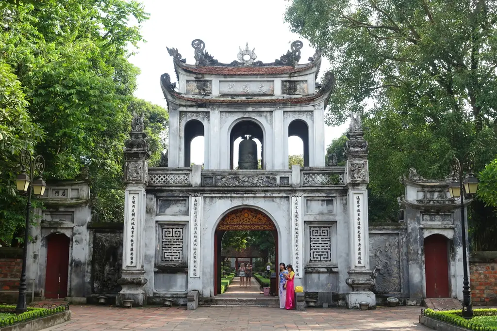Main gate - Temple of Literature, Hanoi - DSC04519