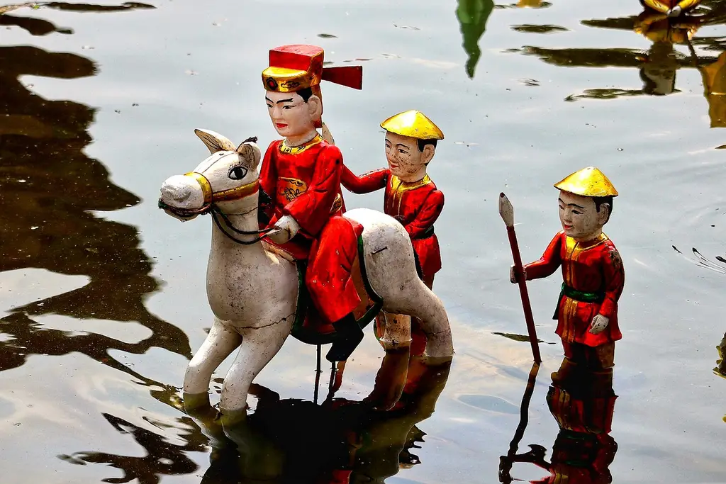 vietnam, water puppet theatre, halong, puppet show, dolls, puppet theatre