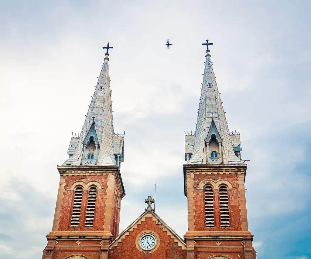 notre dame cathedral saigon, saigon, vietnam, church, catholic, culture, architecture, notre-dame, cathedral, bird, historically, nature, tourism, religious, religion