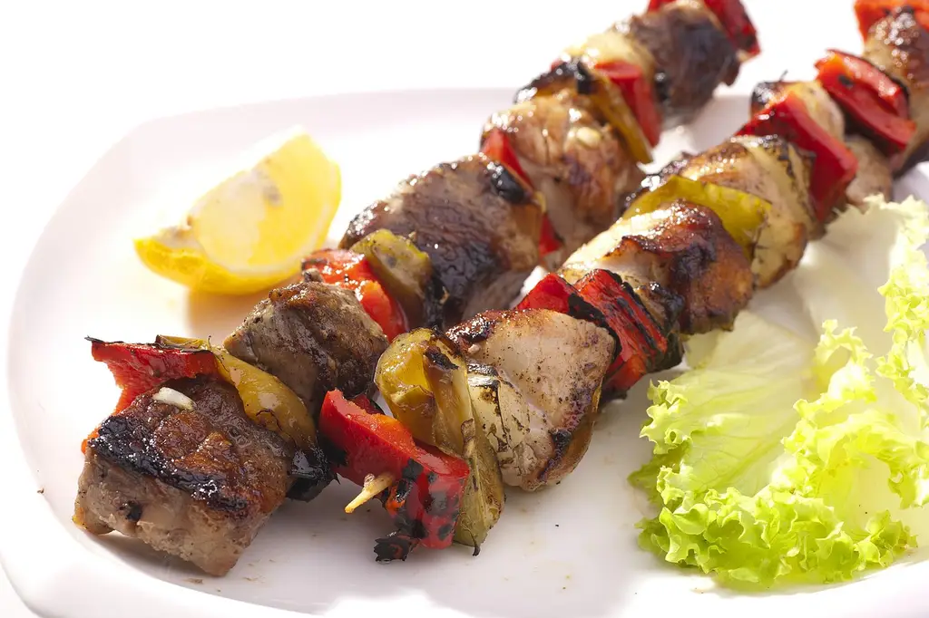 pork skewers, vegetables, dish, food, grilled, savory