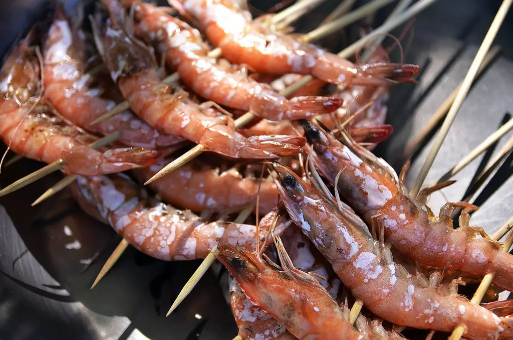 skewers, shrimps, seafood, skewered, prawns, cuisine, dish