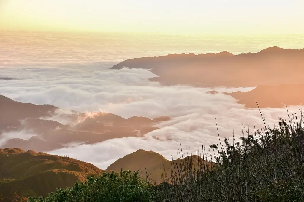 clouds, nature, sunrise, sky, landscape, horizon, sun, mountains, sapa, fansipan